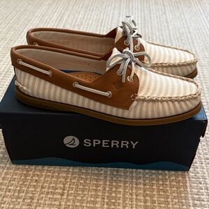Sperry Women’s Striped Boat Shoes NWT size 10 2 Eye